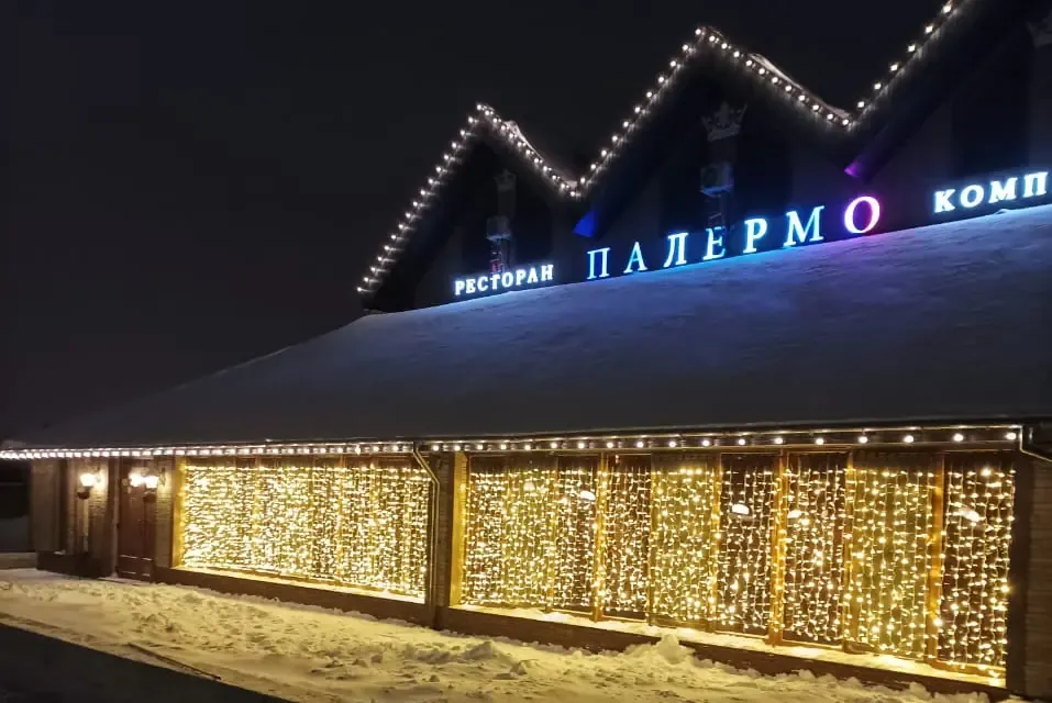 Ресторан «Палермо»: занавесы в проёмах веранды